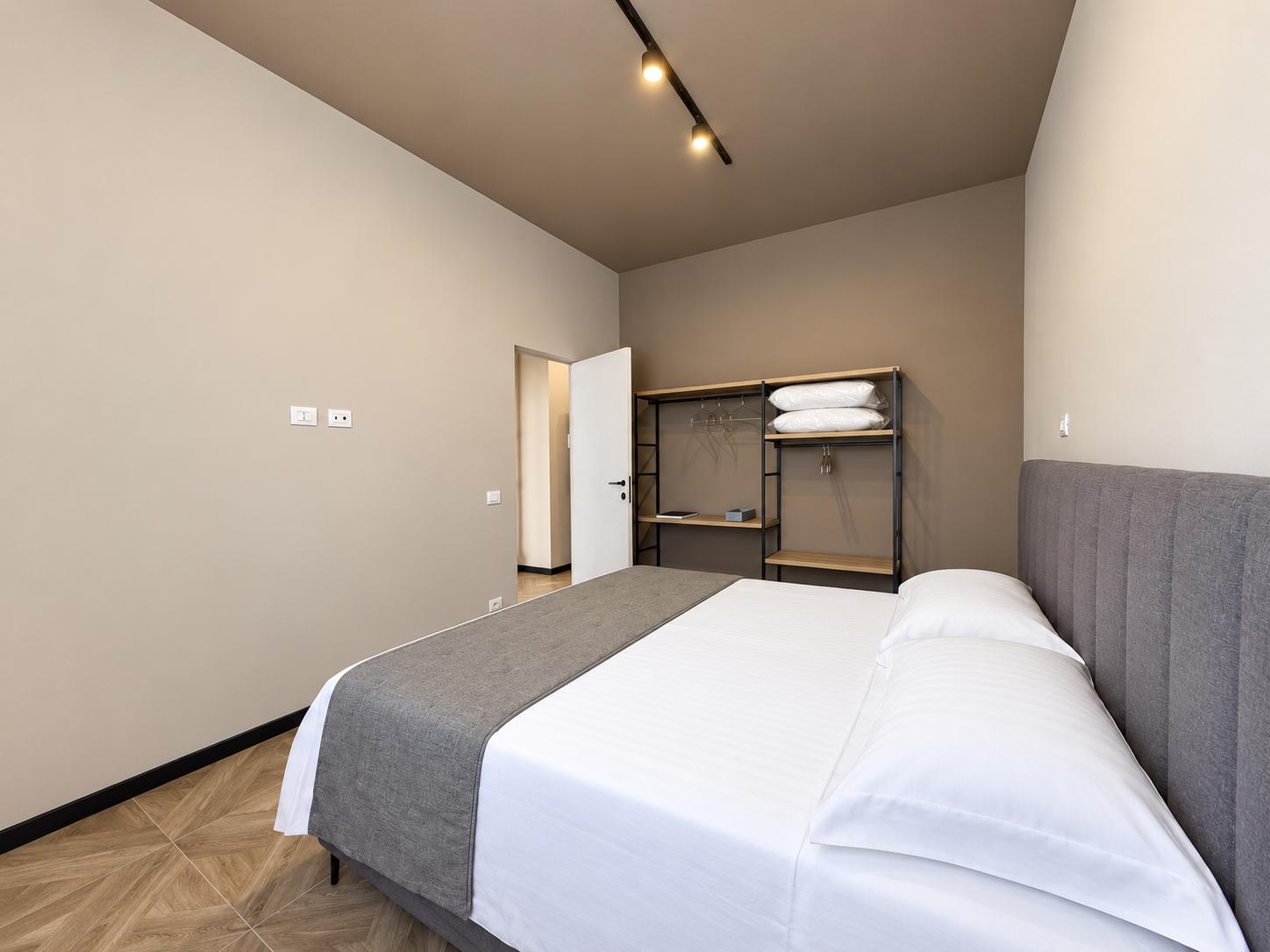 Room 18
